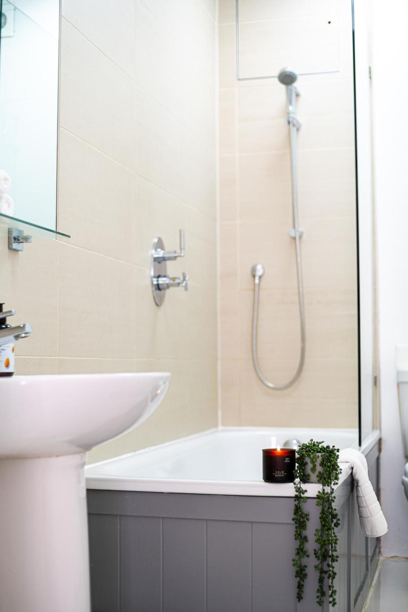Selfridges Parkside Haven - 2 Bedroom Apartamento Londres